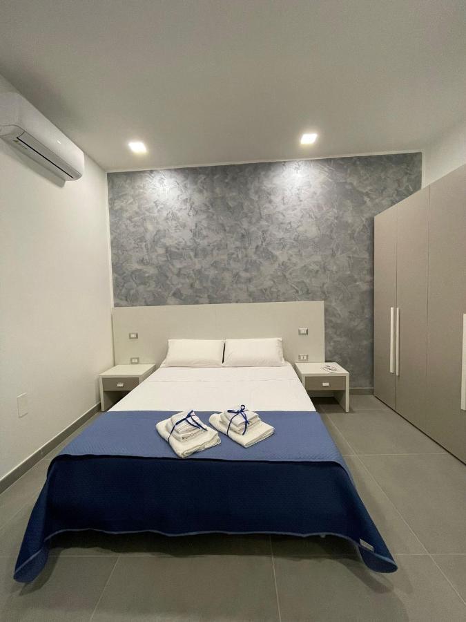 3 Rooms Chiaia Neapel Exterior foto