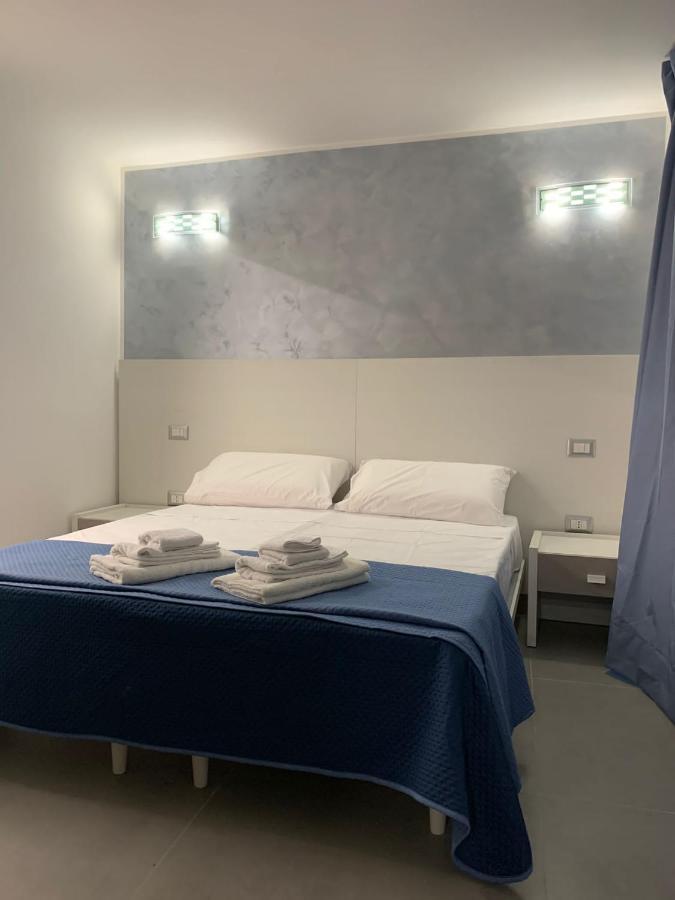 3 Rooms Chiaia Neapel Exterior foto
