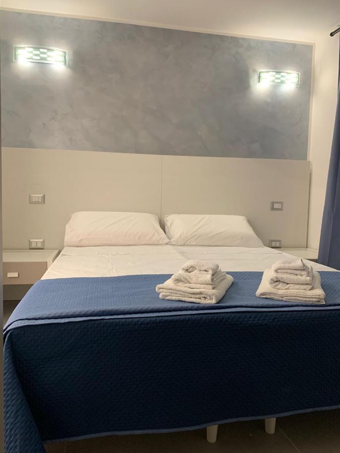 3 Rooms Chiaia Neapel Exterior foto