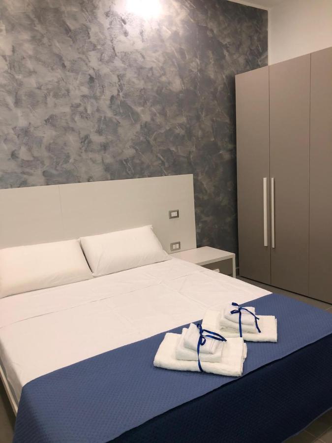 3 Rooms Chiaia Neapel Exterior foto